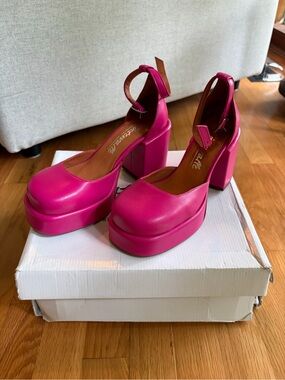L'INTERVALLE Cambridge Fuchsia Platform Block Heel Mary Jane